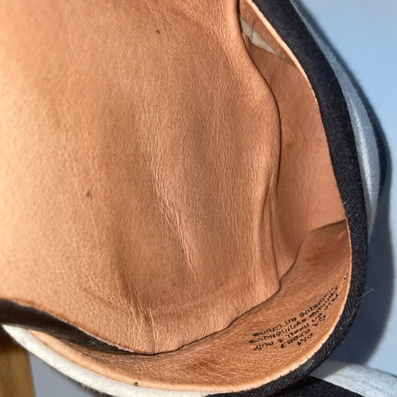 Halogen Black and White Stripe Shoes- Size 9 - Picture 8 of 13